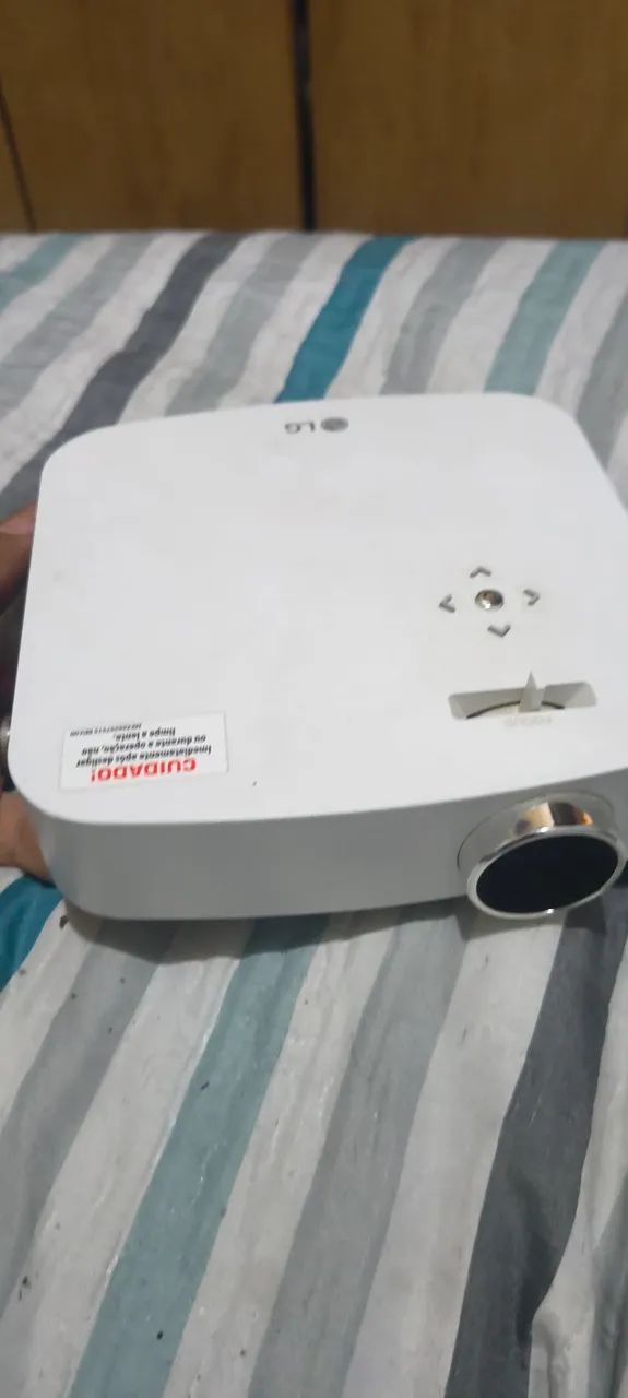Projetor LG semi novo  - Foto 2