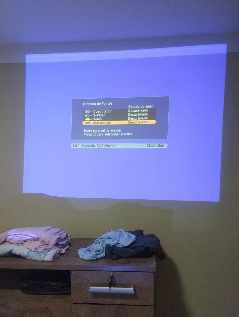 Vendo projector de imagem Epson modelo h432A - Foto 2