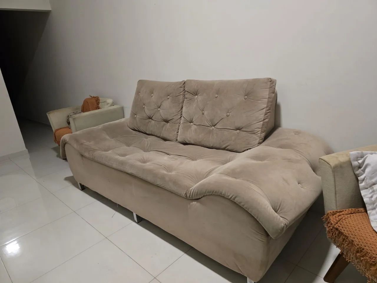 Sofá três lugares  - Foto 2