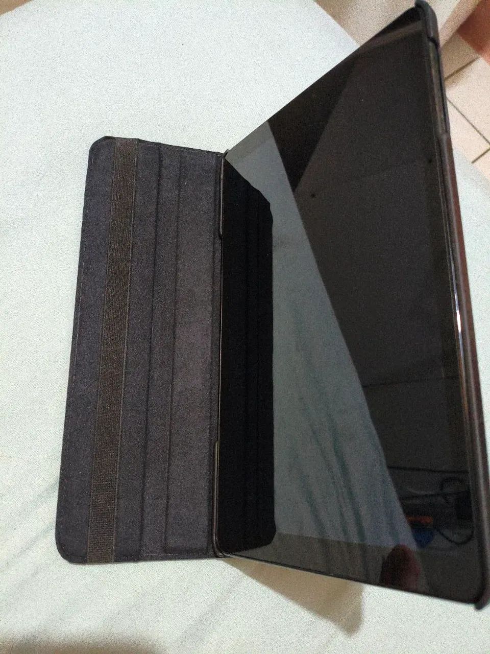 Tablet Samsung SM-T595 32G 10,5" com capa - Foto 4
