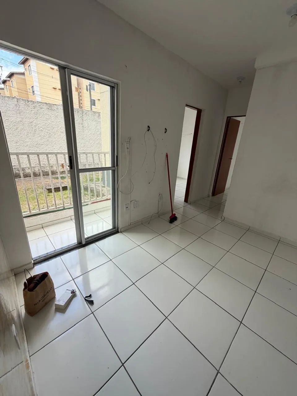 ALUGA-SE - APARTAMENTO SUMMER PARK