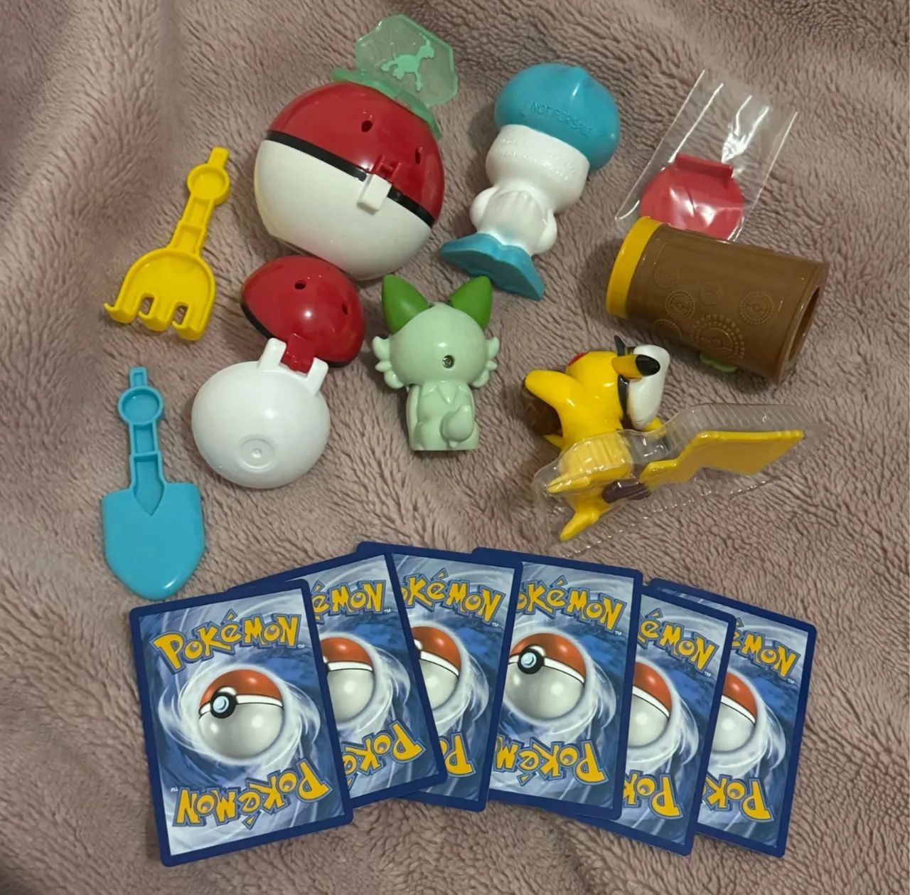 Coleção Completa Pokémon Praia McDonalds com Cards - Foto 4