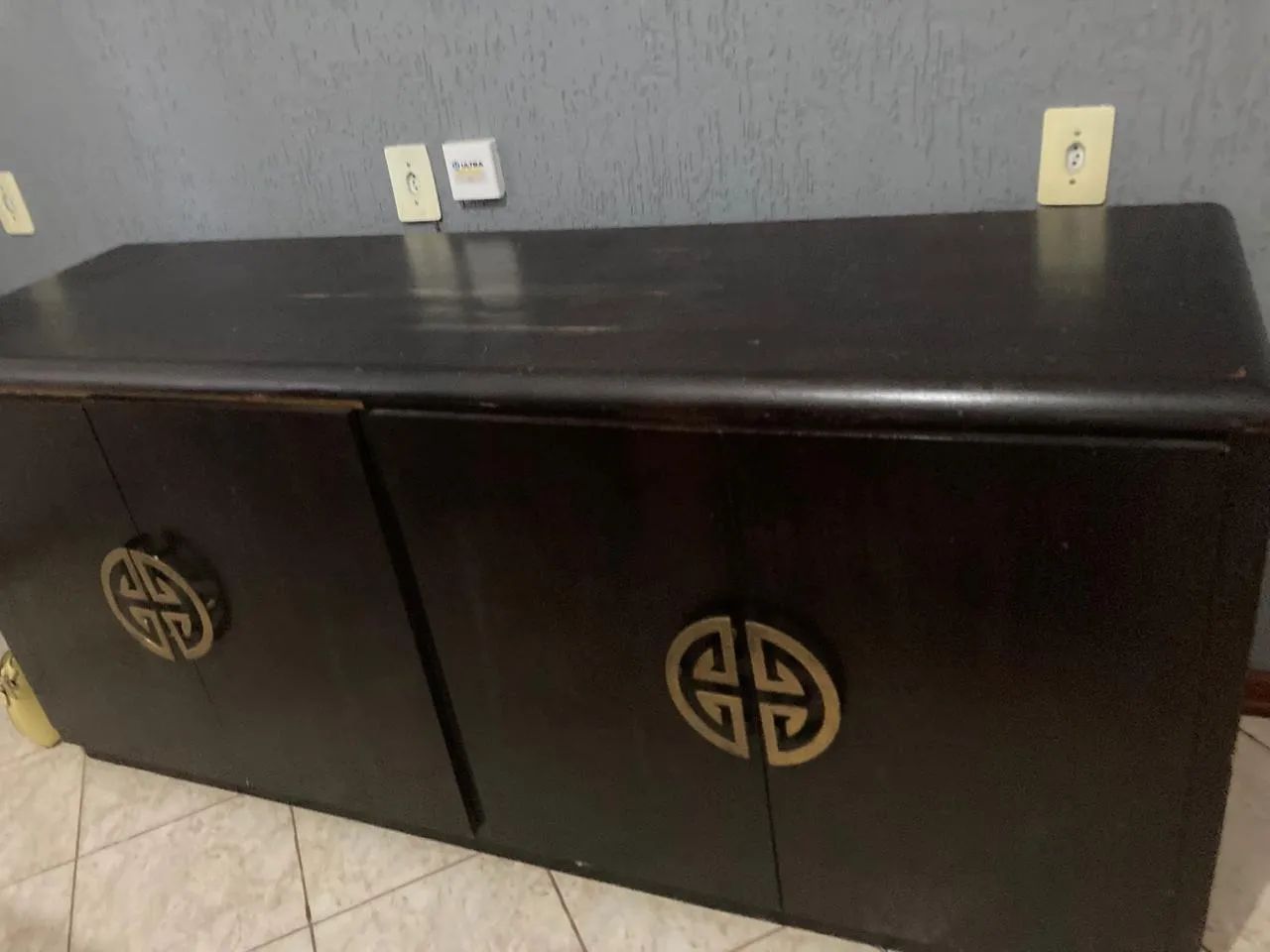 Mesa com 6 cadeiras e aparador  - Foto 5