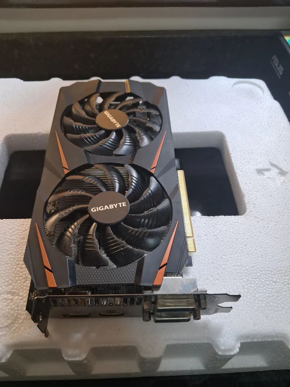Placa de vídeo Gigabyte Gforce GTX 1060 GDDR5