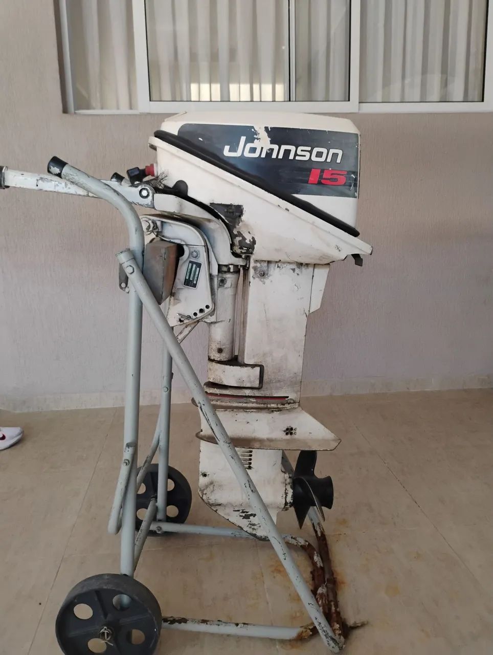 Motor popa 15 hp Johson