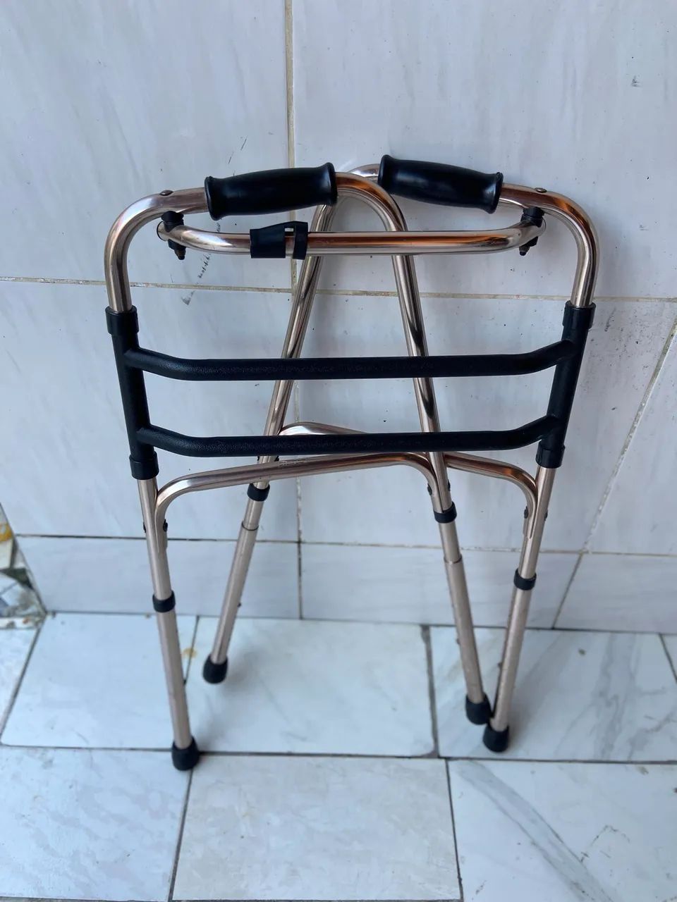 Andador alumínio bronze muito resistente  - Foto 3