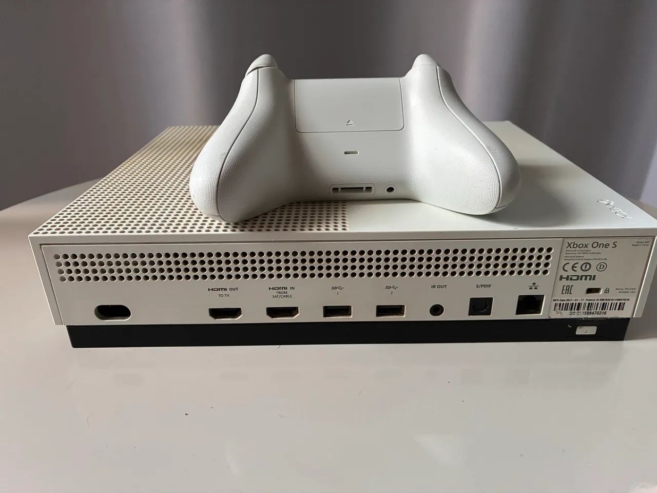 Xbox One S em ótimo estado!!! - Foto 3