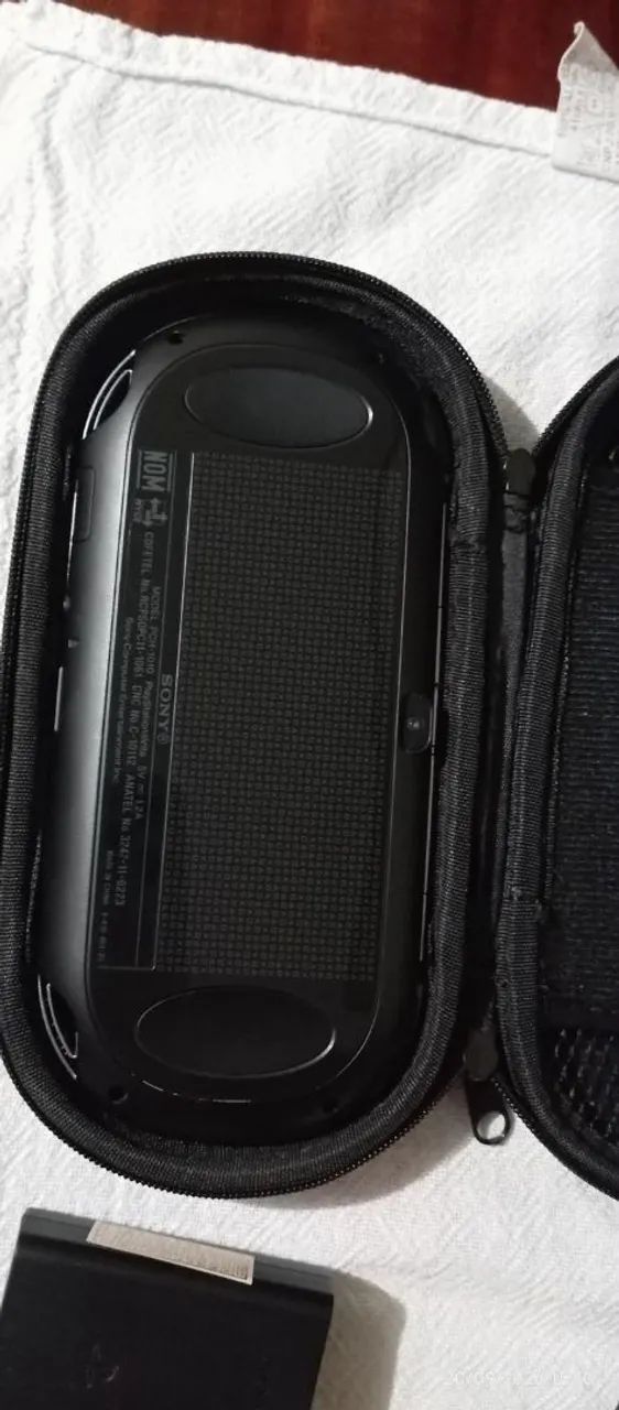 Ps Vita slim 4GB com case original - Foto 3
