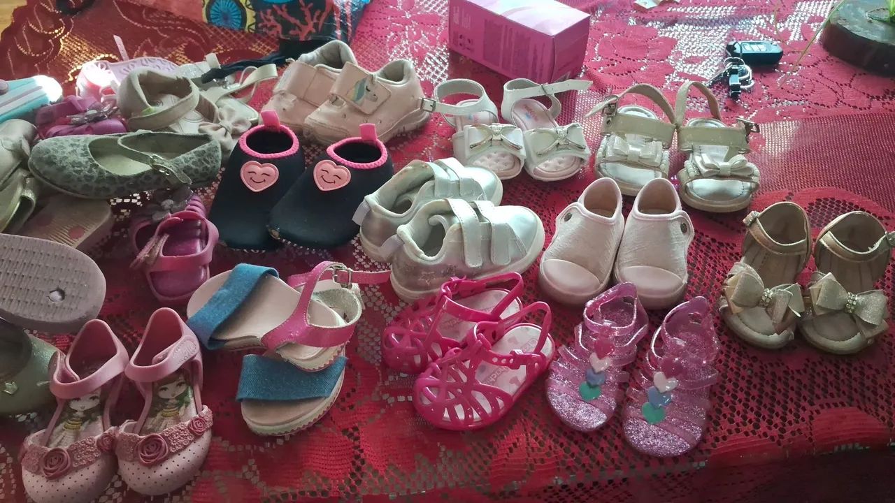 Sapatos PIMPOLHO, MOLEKINHA,RCHLO MELISSA ENTRE OUTROS n/ 17/18/21/22  