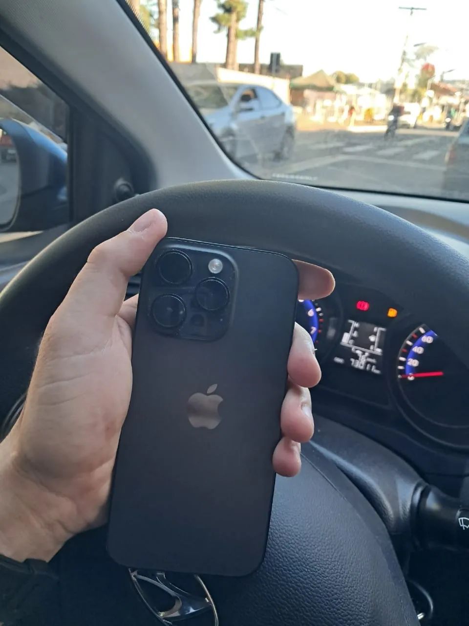IPHONE 14 pro 128g - Foto 4