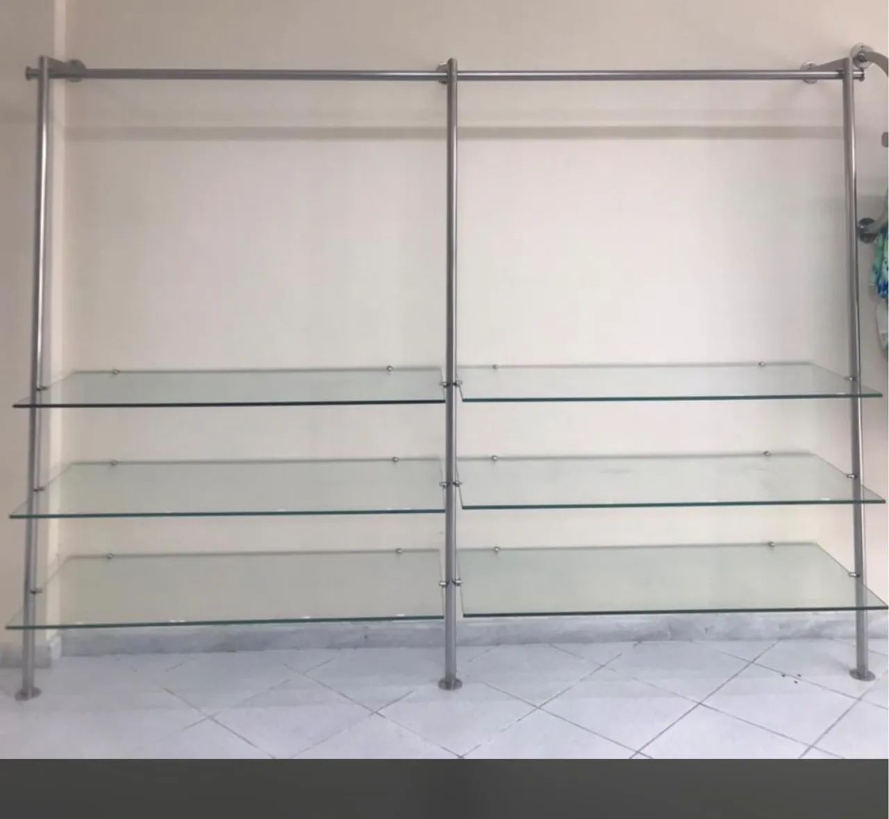 Arara para loja 