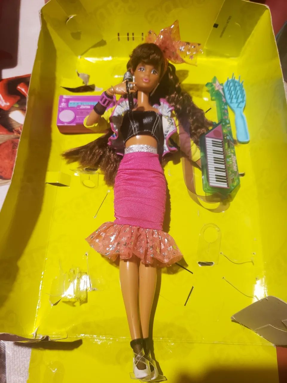 Boneca barbie coleção 80 reweds - Foto 4