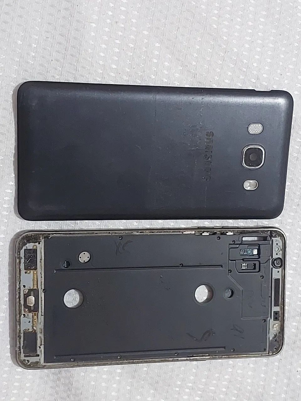 Celular J5 Samsung retirada de peças 
