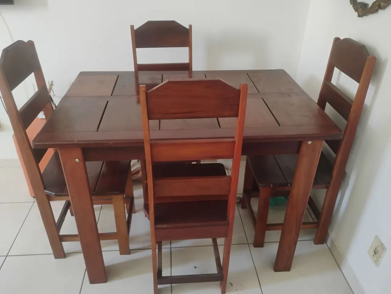 Mesa com 4 cadeiras  - Foto 3