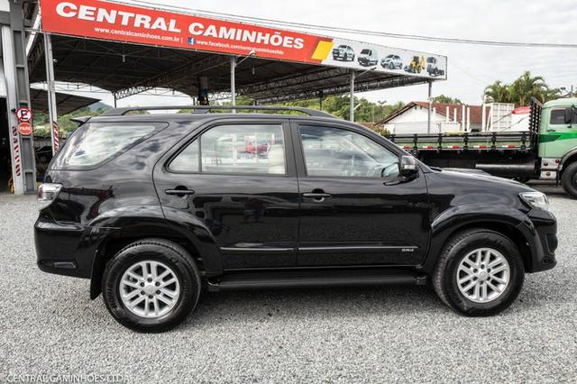 Toyota Hilux Sw4 7 Lugares - Foto 3