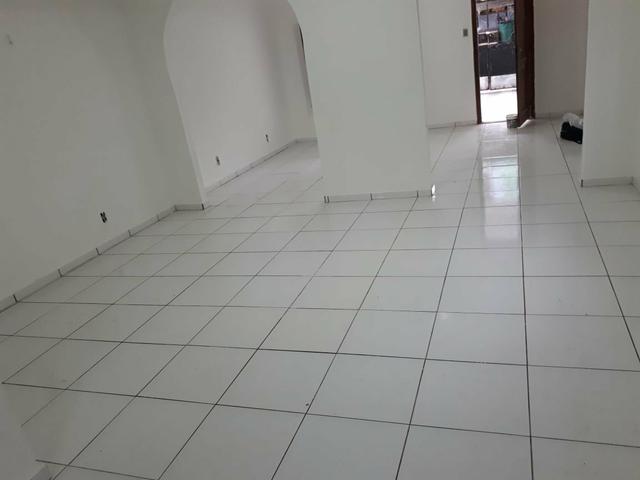 Alugo Casa na Tamoios para comércio c/ 4/4 serv para farmácia, escritórios etc - Foto 4