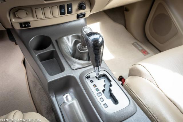 Toyota Hilux Sw4 7 Lugares - Foto 14