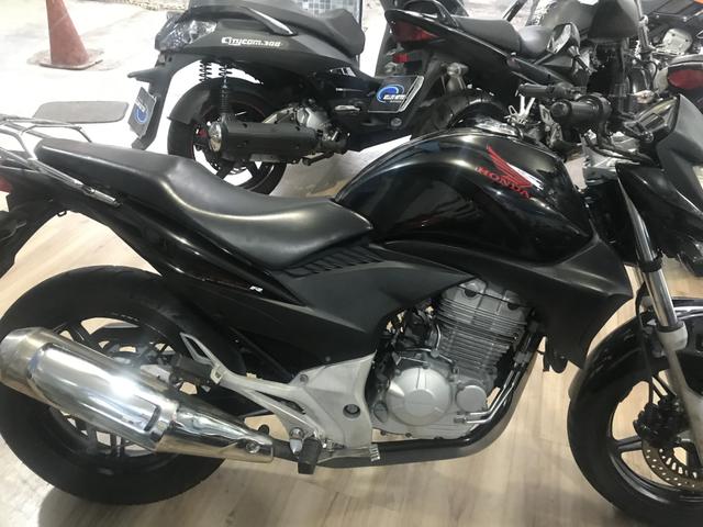 Honda cb 300 2011 aceito moto Fin 48 x aceito cartão até 12 x 1.6% ao mês - Foto 11