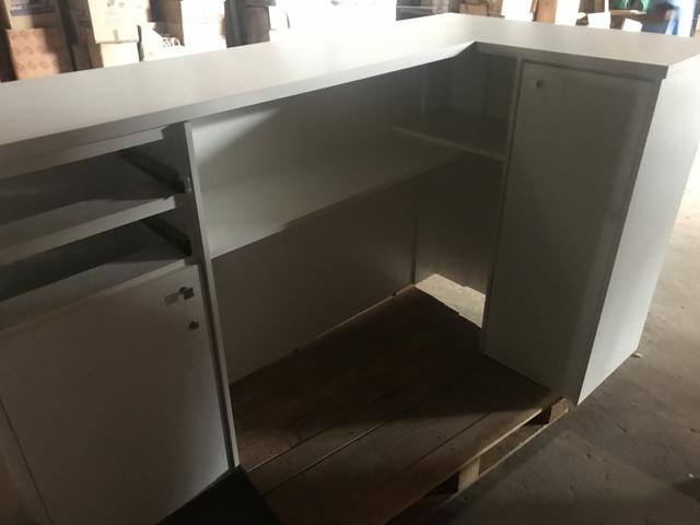 Balcão MDF com Gavetas - Ideal para Clínica de Estetica - Foto 3