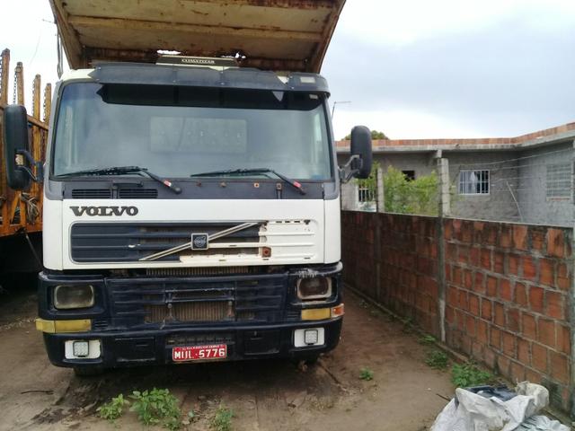 Caminhão Volvo FM420 + Julieta Facchine 2004 - Foto 3
