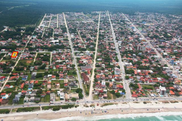 Sobrado em Itapoá, com 2 apartamentos, região nobre comércio e residencial - Foto 20