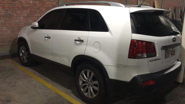 Sorento 2012 - 4x2 Automática - Teto Solar -