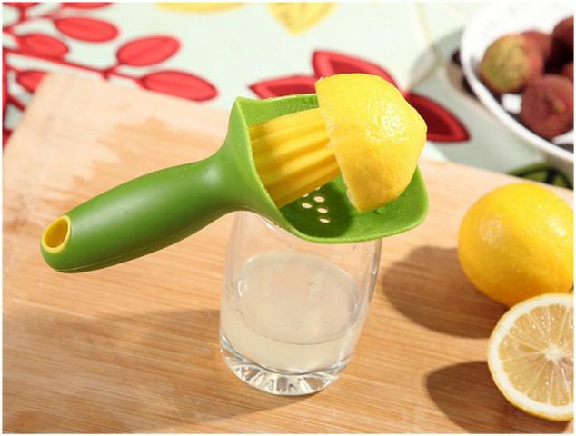 Espremedor Fruta Manual c/ Separador de Sementes em Silicone