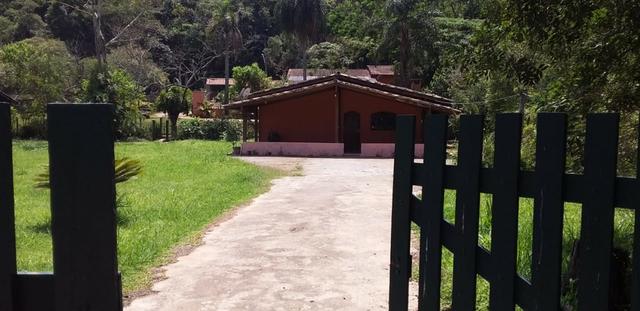 Casa em condomínio 125m², 02 dorms, com nascente e terreno com 2000 m²