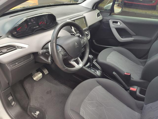 Peugeot 208 Allure 2017 Automatico com Teto - Foto 11