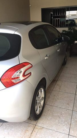 Peugeot 208, Allure 1.5 - Foto 3