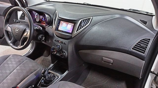 Hyundai HB20S 1.6 Comfort Plus (Aut) - Foto 12