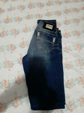 3 Calça jeans número 38 e 1 número 40 nova - Foto 6