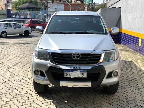 TOYOTA HILUX 2.7 FLEX 2013