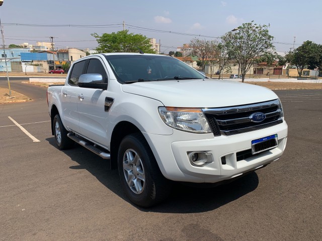 FORD RANGER XLT 3.2 DIESEL AUTOMÁTICO 2015