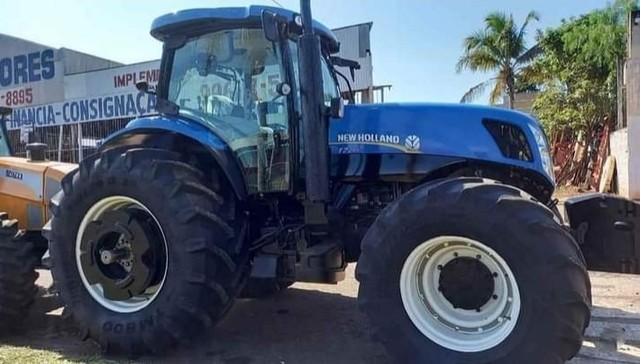 TRATOR NEW HOLLAND ,NEW T7 245 ANO2015