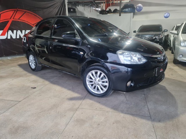 TOYOTA ETIOS XLS 1.5 FLEX 2014