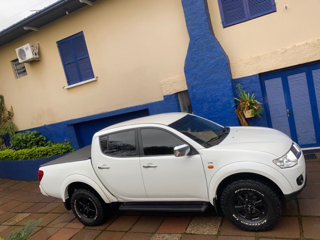 L200 TRITON HPE DIESEL AUTOMÁTICA 4X4