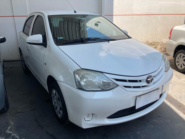 TOYOTA ÉTIOS 2014