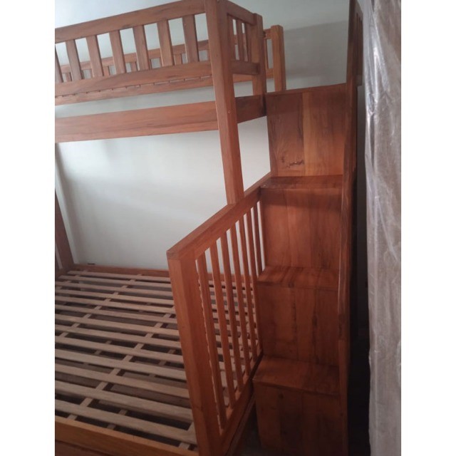 Cama Com Escada E Nichos De Madeira De Demolição - Foto 2