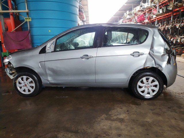 Peças usadas Fiat Palio Attractive 2014 2015 1.4 8v flex 75cv câmbio manual - Foto 2
