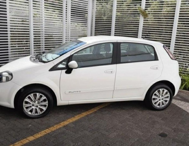 FIAT PUNTO ATTRACTIVE 1.4 2015