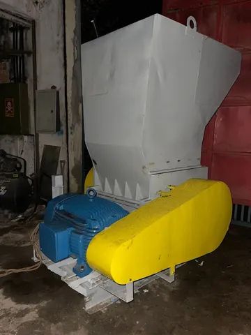 Máquina trituradora de plástico
