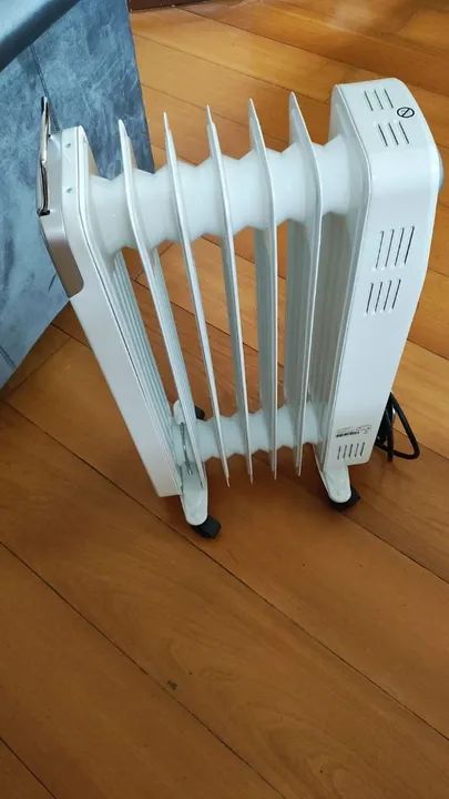 Aquecedor Elétrico Portátil - Ótimo para o Inverno! - Foto 2