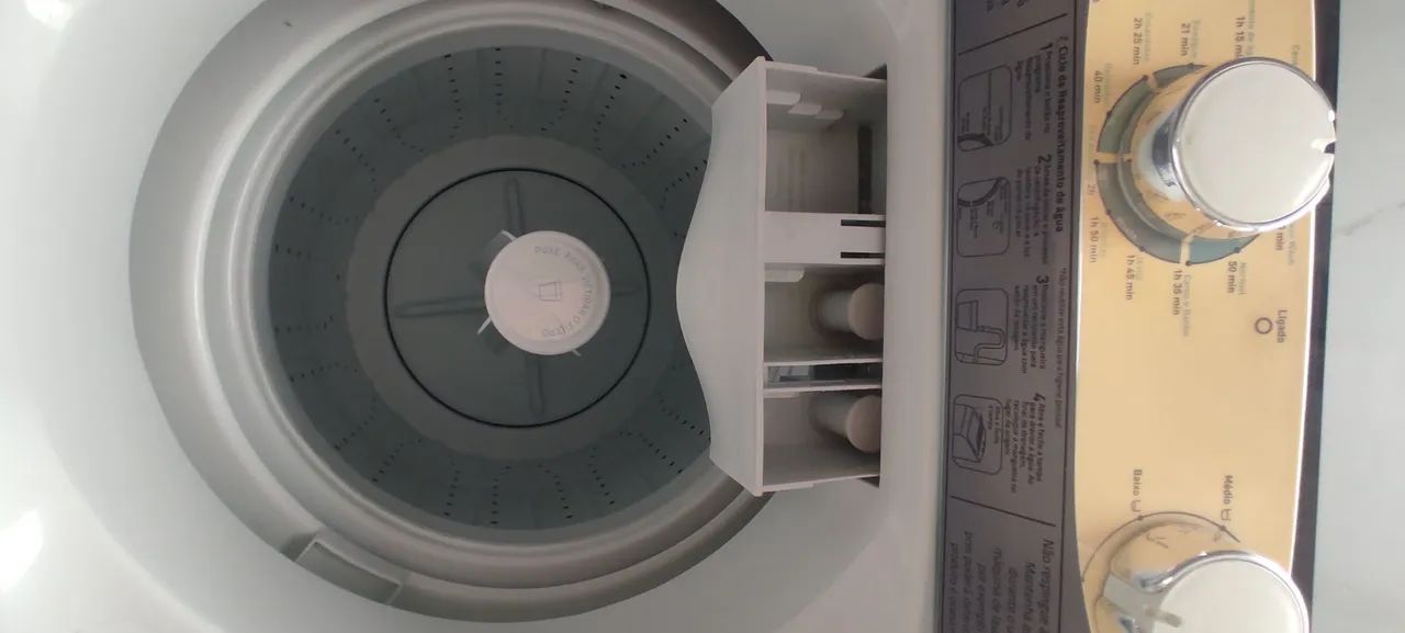 Máquina de Lavar Roupa Automática - Ótimo Estado