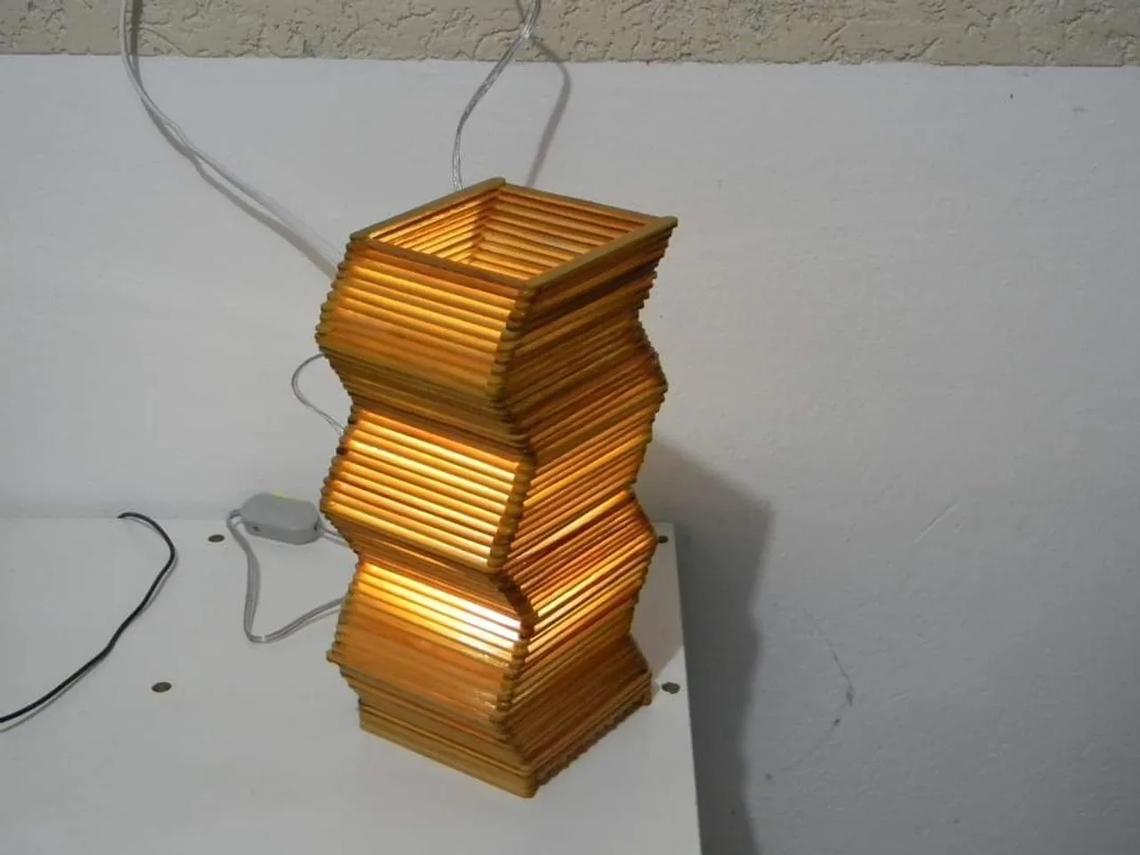 Luminária de Palitos de Picolé