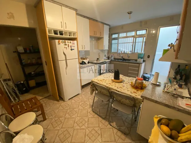 SOBRADO 210M² - LOCAÇÃO - DIADEMA, CAMPANÁRIO, 4 QUARTOS, 4 VAGAS , SEMI MOBILIADO