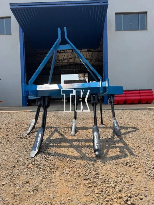 cod. 1148 - Subsolador de 5 hastes - TK Tratores Nova Andradina - MS  - Foto 3