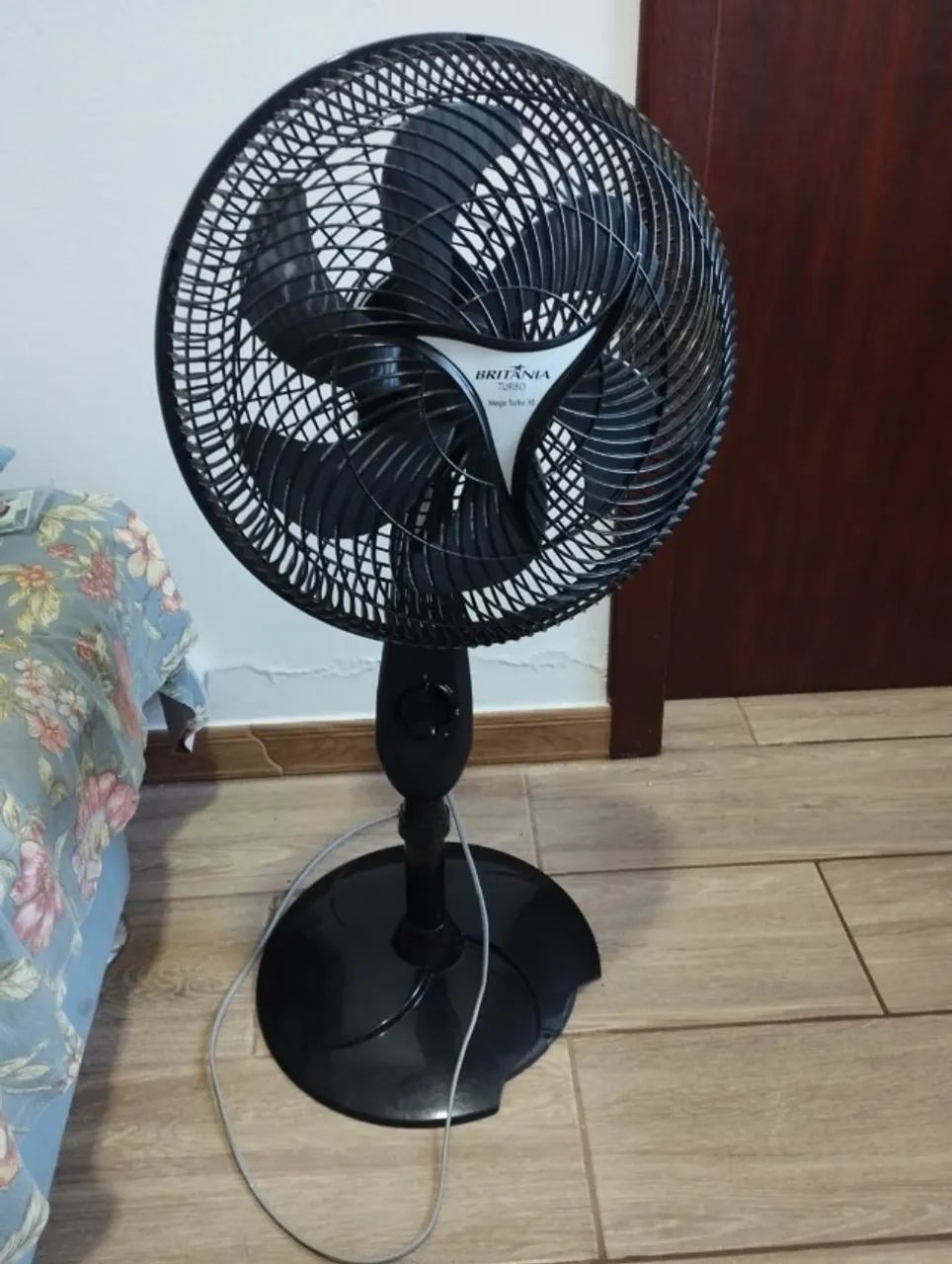 Ventilador Britânia Coluna Mega Turbo 30 - 220V - Usado e Funcionando