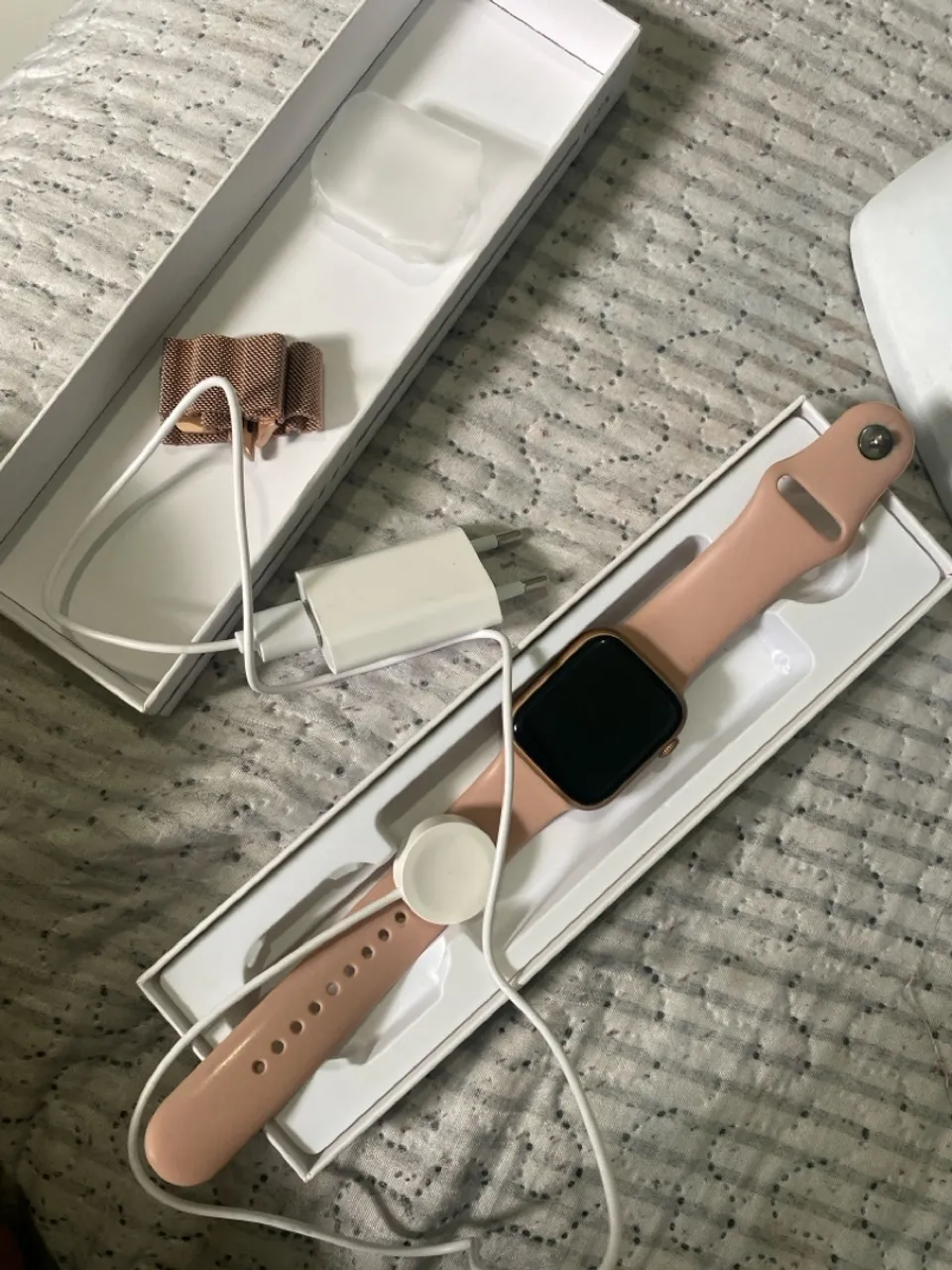 Apple Watch Series 7 - Rosa Dourado