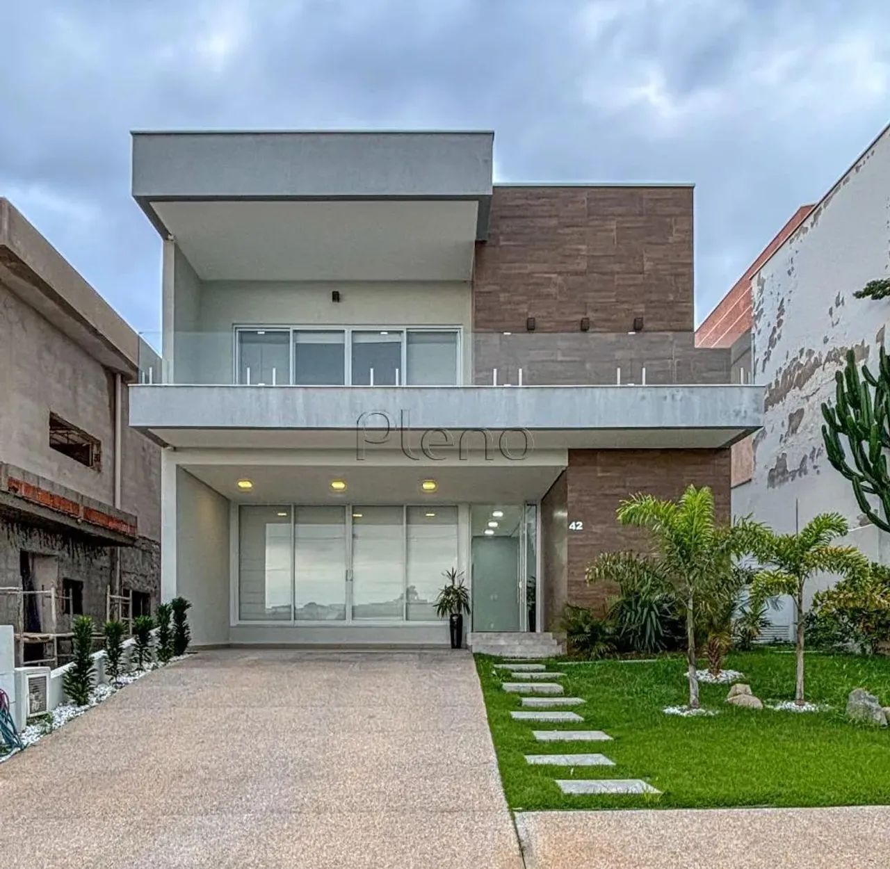 Casa à venda em Campinas, Swiss Park, com 3 suítes, com 427.42 m²
